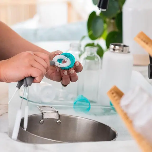 Alt view image 4 of 7 - Full Circle All-in-One Bottle Cleaning Multitool, Gray | A complete brush set that cleans bottles plus narrow & wide straws in one tool