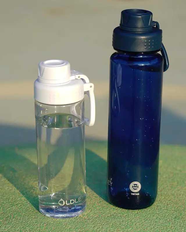 Alt view image 6 of 6 - OLDLEY Water Bottles 20oz BPA Free Tritan Water Bottle with Carry Handle and Spout Lid, Leakproof Kids Water Bottle for Home,Travel, School, Outdoors, Transparent