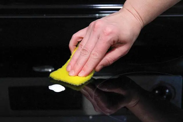 Alt view image 7 of 7 - Cerama Bryte Combo Kit Pads & Removes Tough Stains Cooktop and Stove Top Cleaner for Glass - Ceramic Surfaces, 10 Ounces