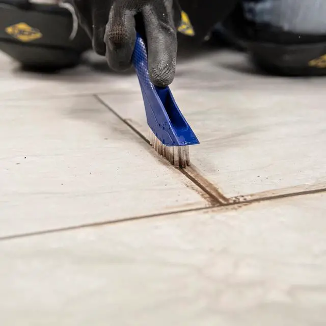 Alt view image 5 of 7 - QEP Grout Cleaning Brush