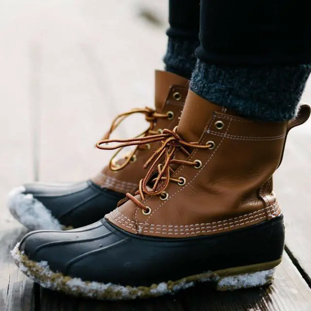 Alt view image 5 of 5 - HotHands Insole Foot Warmers with Adhesive - Long Lasting Safe Natural Odorless Air Activated Warmers - Up to 9 Hours of Heat