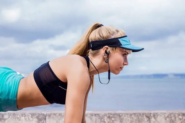 Alt view image 4 of 4 - Verveloop 200 Wireless Bluetooth in-Ear Headphones Black