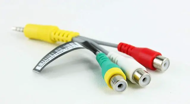 Alt view image 3 of 4 - Gender Cable DC to RCA BN39-02189A