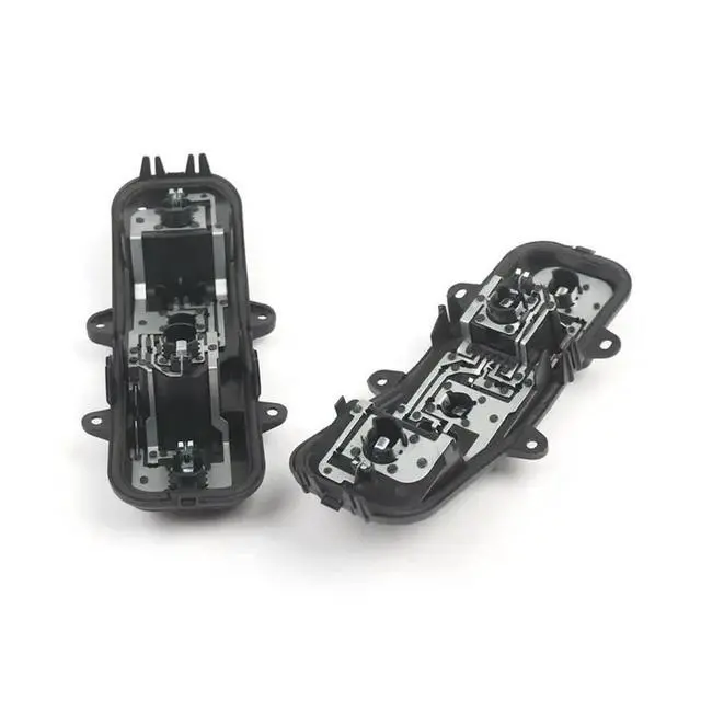 Alt view image 2 of 3 - Tail Light Socket 68290191AA 77367351 For FIAT 500X 2015-2018 Lamp Socket Tail Light Holder Accessories