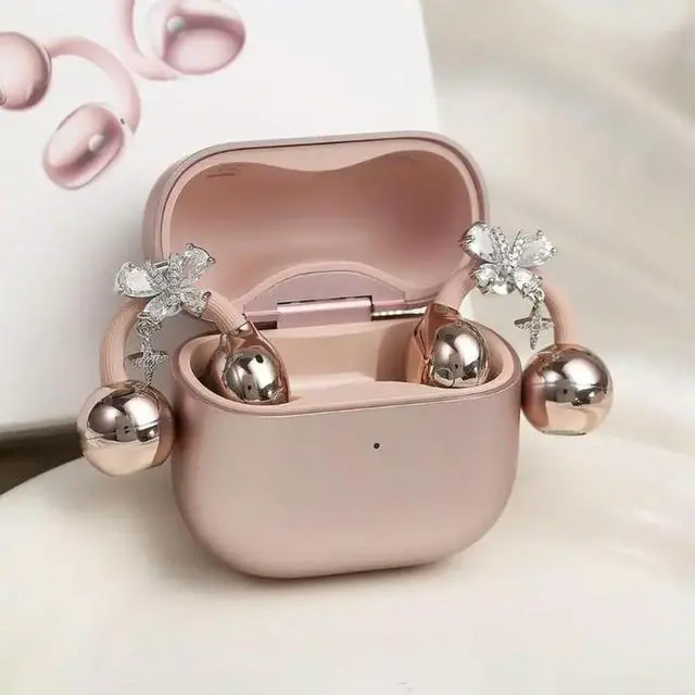 Main image of Exquisites Zircon Embellished Butterfly Ear Clip Specifically For Freeclip 1/2