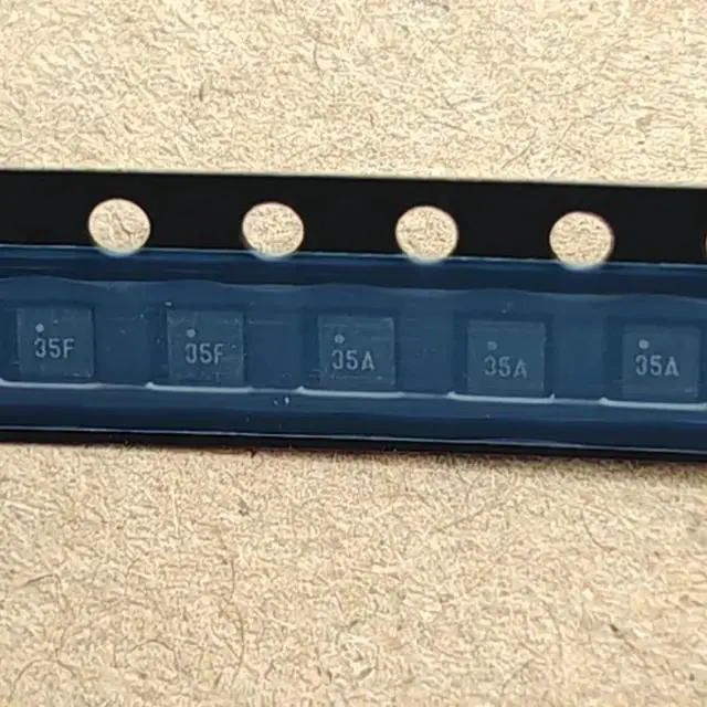 Main image of MGA-635P8-TR1G MGA-635P8 DFN8 35 Ultra Low Noise, High Linearity Low Noise Amplifier RF power amplifiers