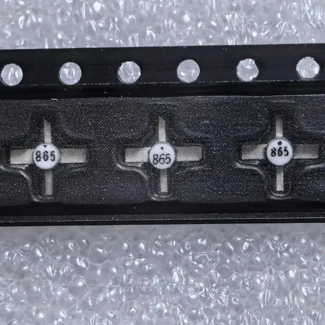 Main image of MGA-86576-TR1 MGA-86576 code 865 SMT-76 1.5 - 8 GHz Low Noise GaAs MMIC Amplifier