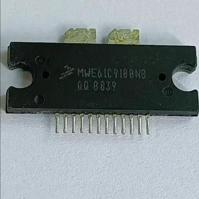 Main image of MWE6IC9100NBR1 MWE6IC9100NB 869-960Mhz 100W RF LDMOS Wideband Integrated Power Amplifiers