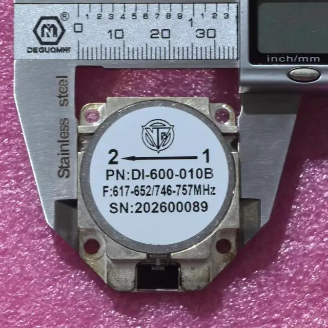 Alt view image 3 of 3 - DI-600-010B 617-652/746-757MHZ 617-757MHZ 0.617-0.757GHZ 35*42 150W RF circulator isolator