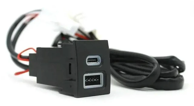 Main image of 12V/24V Car Phone Socket Double QC3.0 Type-C PD USB Charging Port Power Adapter For VW Polo 9N 9N3 2004-2011 Car Par