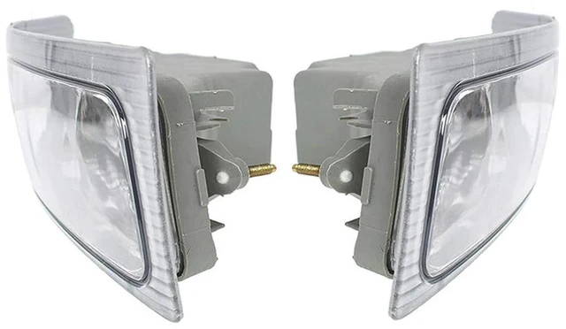 Main image of 2Pcs Car Front Fog Lamp Clear Lens For TOYOTA SIENNA 2004 2005 81220-AE010 81210AE010