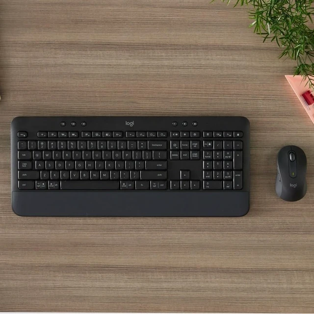 Alt view image 2 of 5 - Logitech Signature MK650 Combo for Business Keyboard and Mouse - Graphite