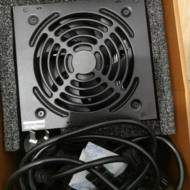 Alt view image 3 of 3 - P550B ATX 12V Active PFC 550W 60-50 Hz Power Supply