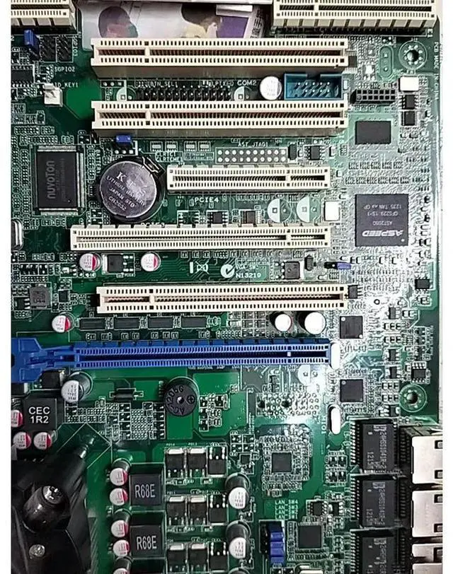 Main image of P8B-C/4L C202 DDR3 LGA 1155 Server Motherboard