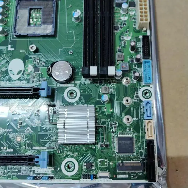 Alt view image 3 of 3 - Aurora R5 DDR4 1NYPT IPSKL-SC CN-01NYPT Mainboard Desktop PC Motherboard