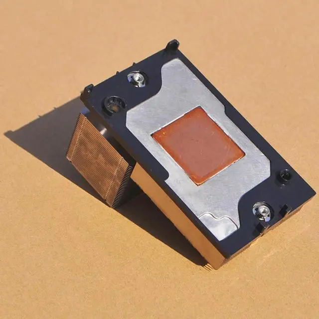 Alt view image 2 of 3 - 05JW7M For R720 R720XD CPU Heatsink 5JW7M CN-05JW7M Replacement Parts