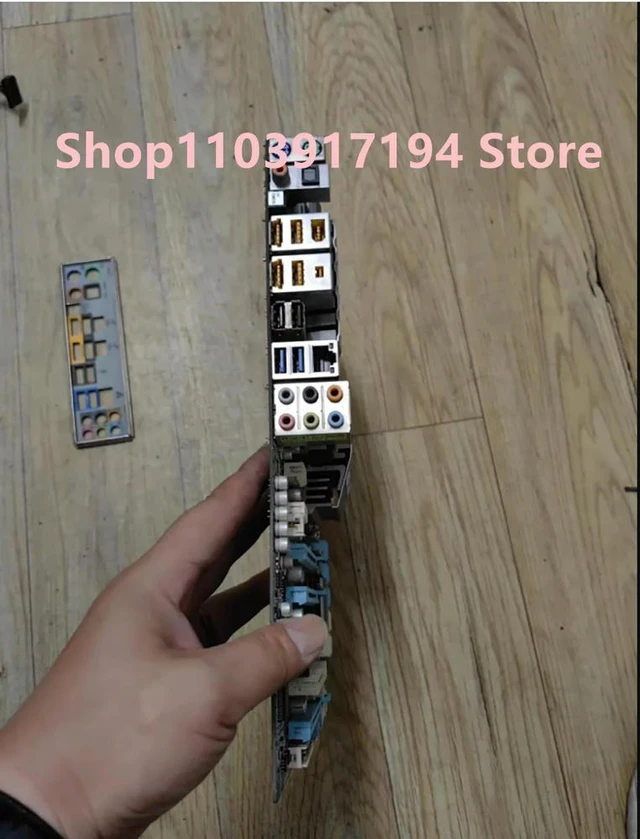 Alt view image 2 of 2 - X58A-UD3R motherboard
