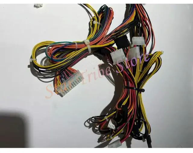Alt view image 3 of 3 - 500W Power Supply SS-500ES