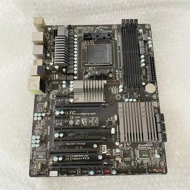 Alt view image 2 of 6 - GA-990FXA-UD3 AM3+ 990FX SB950 4×DDR3 32GB ATX 6×SATA