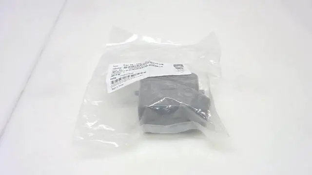 Main image of 19 30 006 1541 1 Lever, 2 PEGS, HAN B Series, Heavy Duty Connector Hood, Low Profile, M25 Side Entry, ROHS Compliant