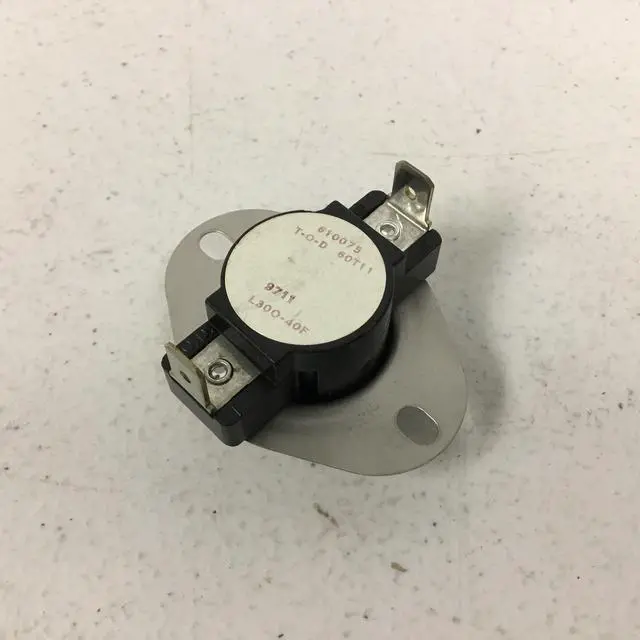 Alt view image 2 of 7 - Series L300 Thermostat 60T11 Style 610075