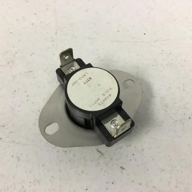 Alt view image 3 of 7 - Series L300 Thermostat 60T11 Style 610075