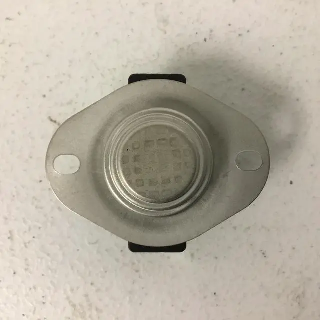 Alt view image 6 of 7 - Series L300 Thermostat 60T11 Style 610075