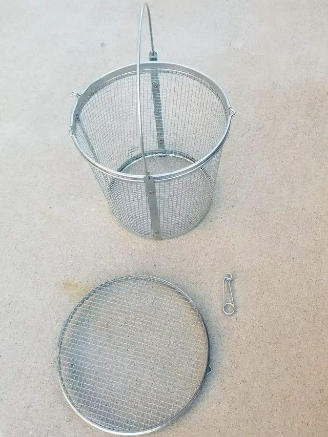 Alt view image 3 of 3 - Parts Washer Accessory Basket Mesh 8.5 x 9 Inch Round with Lid