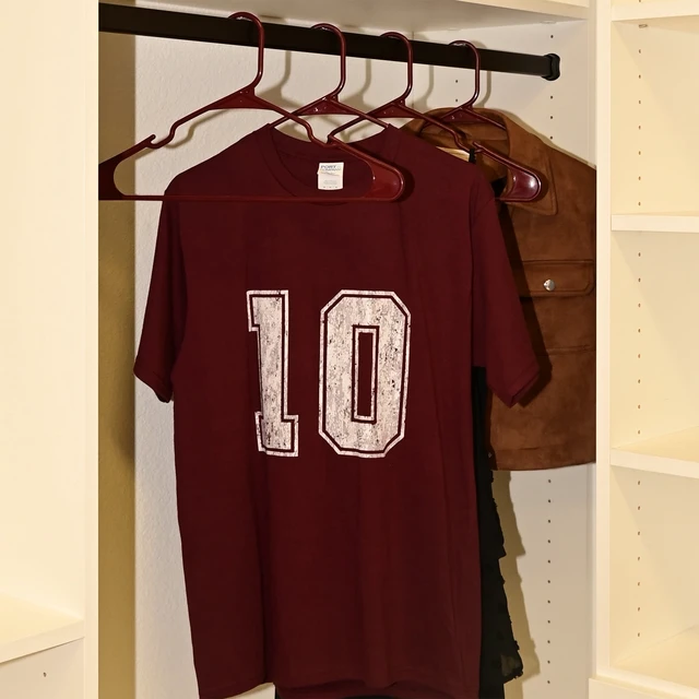 Alt view image 5 of 6 - Mainstays Plastic Notched Adult Hangers, Maroon, 50 Count