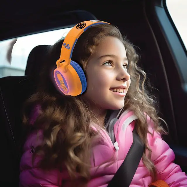 Alt view image 4 of 7 - Naruto Bluetooth Headphones, HPBT015NA | 2-in-1 Bluetooth & Wired, 3D design, Light-up, Volume limited, Blue/Orange