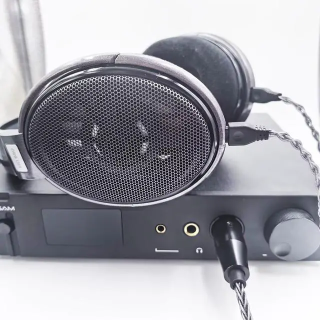 Alt view image 4 of 6 - HD600 Audio Cable,8N Single Crystal Silver-Plated Mixed Cord Compatible with Sennheiser HD650 HD580 HD660S HD6XX HD565 HD545 Headphones 6.5ft 4PIN XLR
