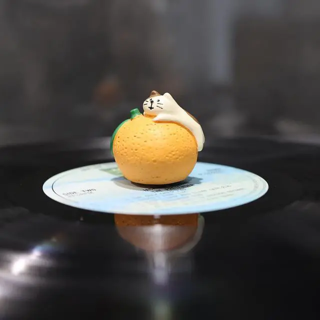 Alt view image 6 of 7 - Record Player Decor Cartoon Turntable Accessory for Vibration Damping LP | Decoration Turntable Weight Clamp (Style B)