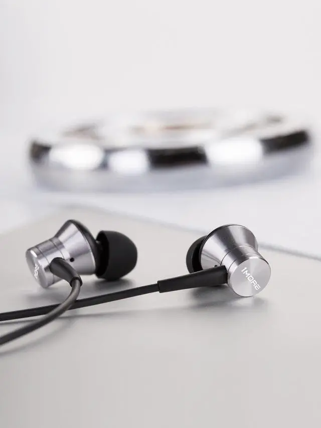 Alt view image 7 of 7 - 2-Pack Piston-Fit Headphones, USB-C in Ear Ear Buds with Mic, Wired Earbuds, Noise Isolation, Control Button, Comfortable Earphones for iPhone 17/16/15/Samsung/Tablet, Silver