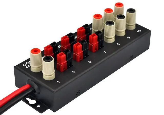 Alt view image 4 of 6 - Wired Banana Jack and Power Pole 10 Outlet DC Power Distribution Strip Box