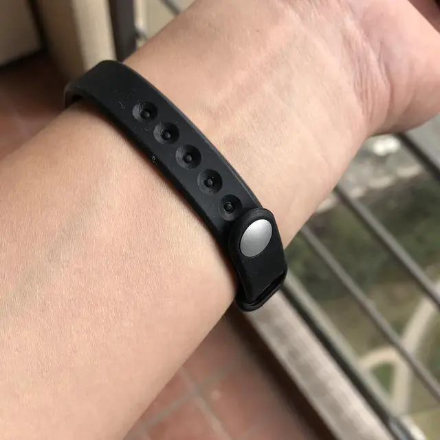 Alt view image 2 of 3 - NFC Wristband Ntag213 silicone bracelet black color adjustable (pack of 5)