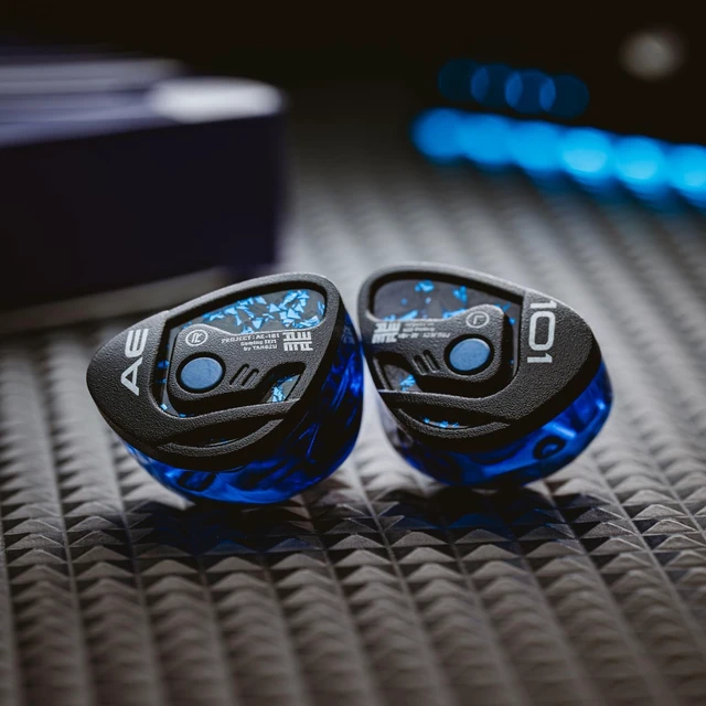 Alt view image 3 of 5 - syeindunce Tangzu Xue Tao AE-101 Gaming IEMs,10mm Glass Diaphragm Dynamic Driver, in-Ear Monitors with Detachable Microphone, Custom Gaming Cable, for PC/Mobile/PS5/Switch (Blue, Type-C with Mic)