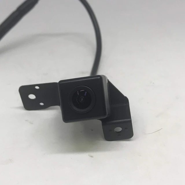 Alt view image 4 of 5 - Genuine 95750 2B500 Camera Back View for 2010 2012 Hyundai Santa Fe