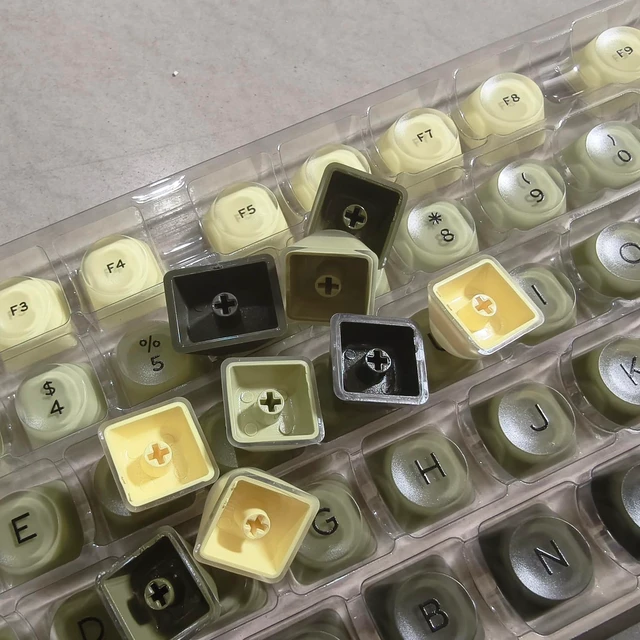 Alt view image 3 of 5 - Jelly Green Keycaps HOA Profile for 60% 75% Fullsize Mechanical Keyboard