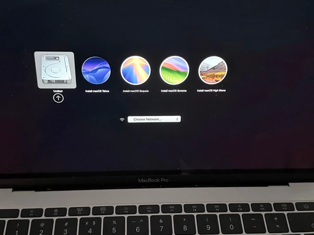 Alt view image 2 of 4 - Atelse 4-in-1,Bootable MacOS Tahoe 26MacOS Sequoia 15Sonoma 14High Sierra 10.13.6, USB Drive 3.2, Reinstall/Recovery/Restore Mac OS X