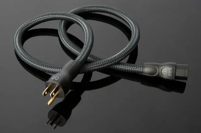 Alt view image 2 of 3 - NRG-Y3 Power Cable (1m, 1 x C13 > 1 x 3-Prong Wall Plug)