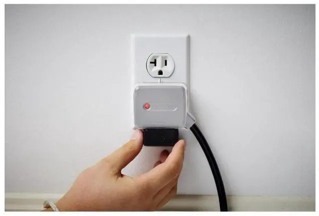 Alt view image 3 of 7 - 3in1 Surge Protector w/SurgeSwap Technology (Black)