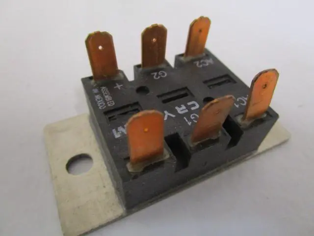 Alt view image 3 of 4 - M252512F MODULE, SCR/DIODE, 25 AMP IO, 300 AMP ITSM, 240 VOLT AC RMS VOLTAGE