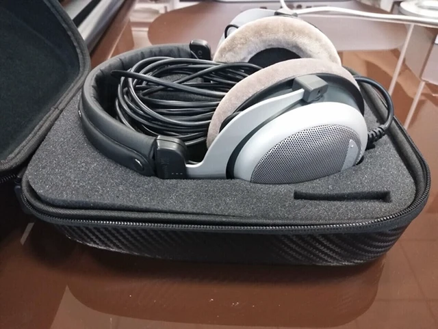 Alt view image 2 of 6 - HD660s Headphone Case for Sennheiser HD660s 650 600 599 598 CS Headset Case Travel Bag/Headphone Carrying Case/Storage Bag (PU)