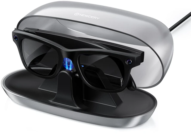 Main image of Charger for Ray-Ban Meta Smart Glasses, Portable Charging Dock with Dust Cover & LED Indicator, Fast Charging Compatible with Wayfarer, Skyler, Headliner - Silver