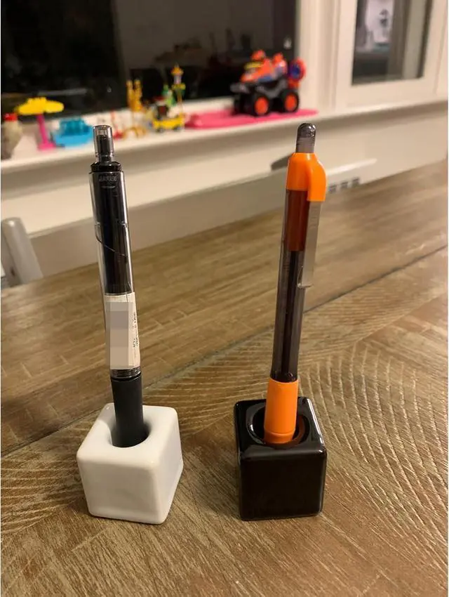 Alt view image 3 of 6 - 2 Pack Ceramic Toothbrush Holders, Black & White