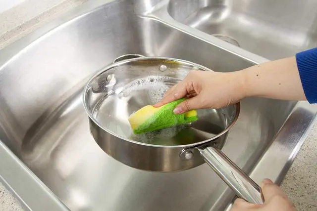 Alt view image 5 of 7 - Evriholder Quick Dry Kitchen Sponges, Dual-Sided, Leaf Design for Scrubbing Dishes and Pots, Hangs from Sink Faucet to Dry, Helpful Silverware Cleaning Slot, Long-Lasting, 8 Pack