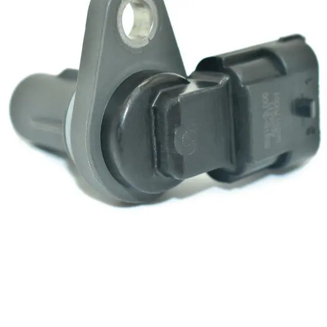 Alt view image 4 of 7 - Camshaft Position Sensor 39318-3L000