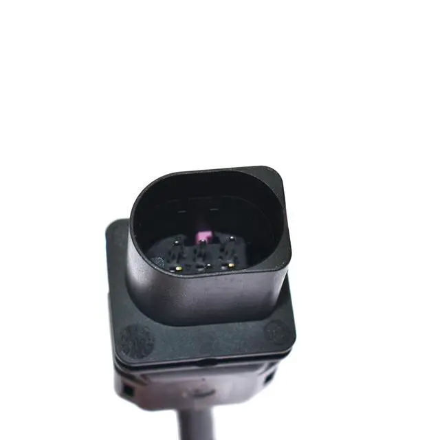 Alt view image 6 of 7 - Oxygen Sensor (Front) 39210-2E100