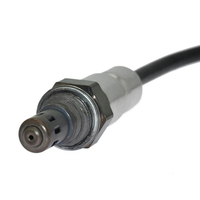 Alt view image 7 of 7 - Front oxygen sensor 39210-2B500
