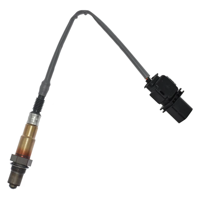 Alt view image 3 of 7 - Front oxygen sensor 39210-2E101